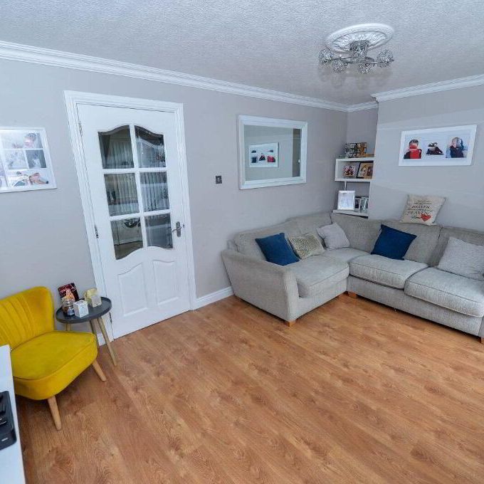 39 Loughlea, Belfast, BT5 4PA - Photo 1