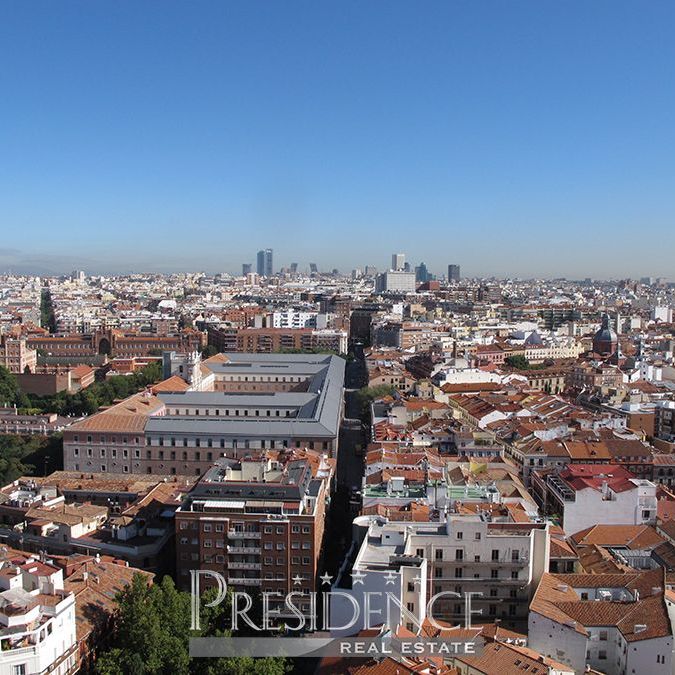 Flat in Madrid, for rent - Photo 1