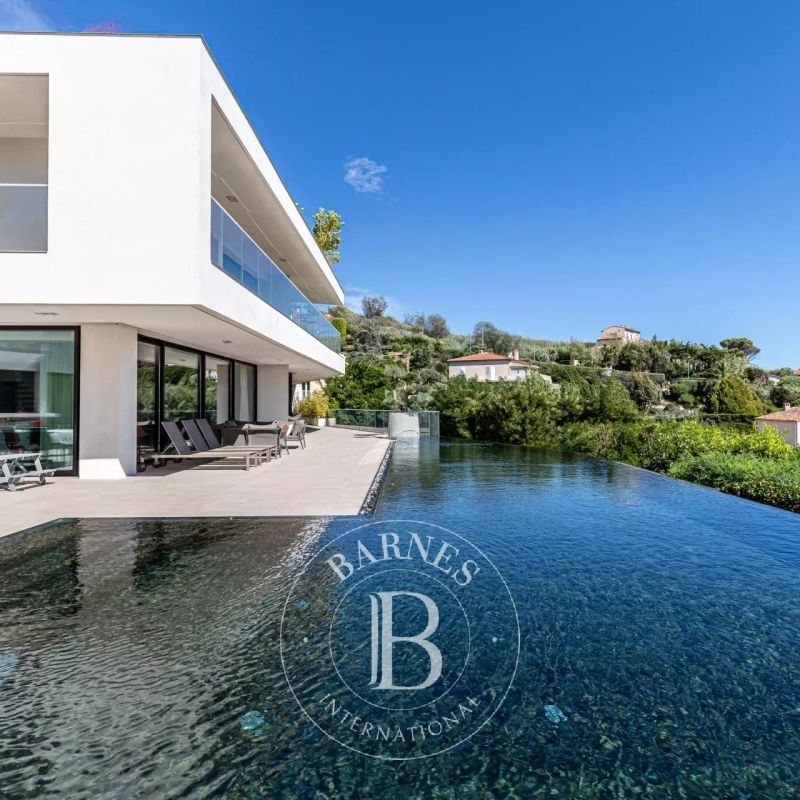 PROCHE CANNES - VILLA CONTEMPORAINE - 5 CHAMBRES - Photo 1