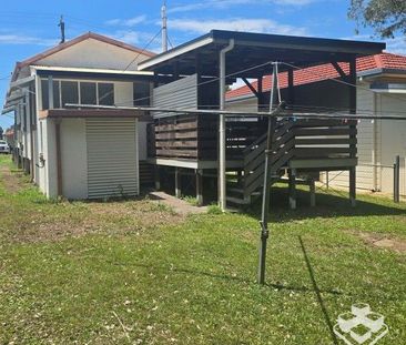 Renovated house with elevated position - Photo 5