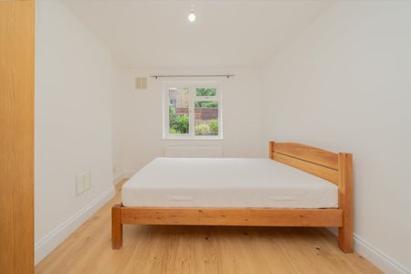 Ashmore Road, Maida Vale, W9, London - Photo 2