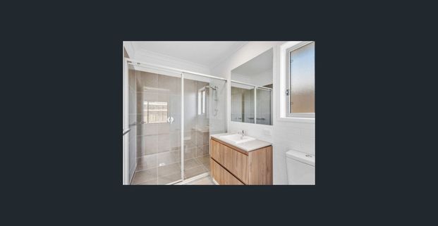 Modern 4 Bedroom, 2 Bathroom house to let in Strathpine - Photo 1