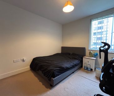 Altair, Celestia, Cardiff Bay - Photo 3