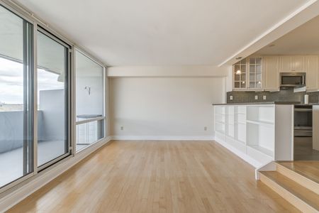 For Lease - 250 Scarlett Road Unit# 1809, Toronto, Ontario - Photo 3