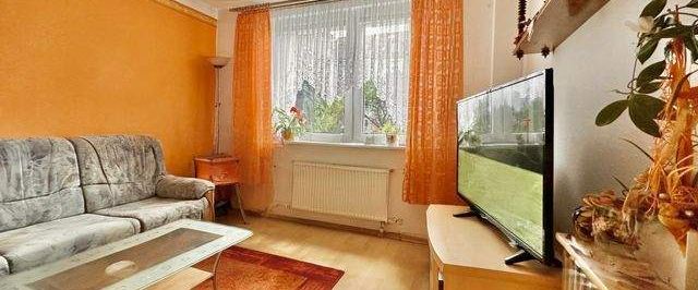 Citynah und doch im Grünen: 3-Raum-Wohnung mit Balkon als Ihr urbaner Rückzugsort - Foto 1