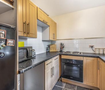 Studio to rent - Photo 5