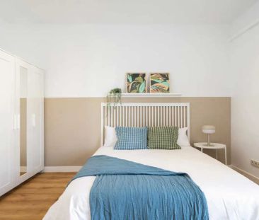 Room in a shared 8-bedroom apartment for rent in Goya - Photo 5