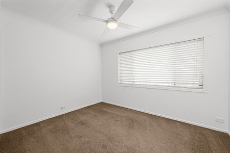 11 Le Mans Drive - Photo 4