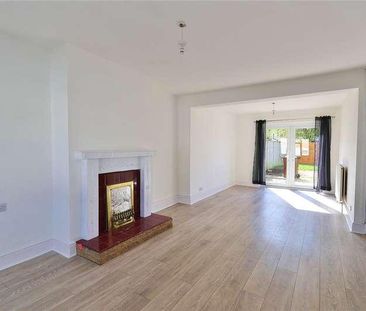 Oyster Lane, Byfleet, West Byfleet, Surrey, KT14 - Photo 1