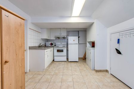 For Lease - 2835 Hollington Crescent Unit# (Lower), Mississauga, Ontario - Photo 3