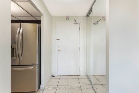 For Lease - 145 Hillcrest Avenue Unit# 1202, Mississauga, Ontario - Photo 2