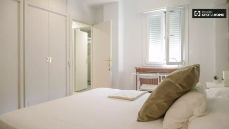 2-bedroom apartment for rent in Castellana, Madrid, perfect for any gender - Foto 5
