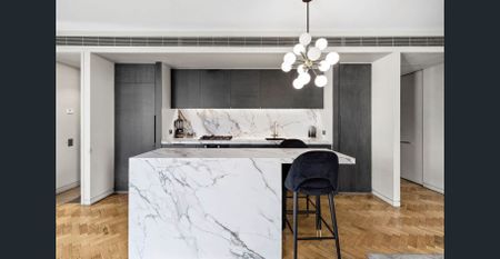 High End Executive Furnished Apartment, Flexible Lease Term - Photo 3