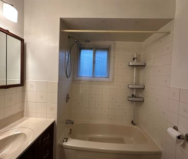 For Lease - 28 Landfair Crescent, Toronto, Ontario - Photo 5