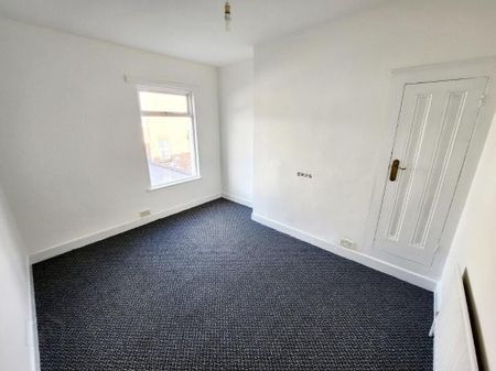 25 Cedar Avenue, Antrim Road, North Belfast, BT15 5AS - Photo 4