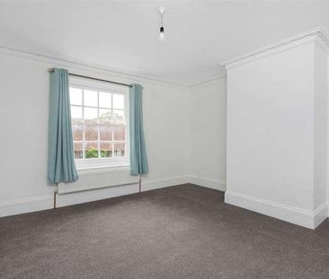 Forge Lane, Shorne, Gravesend, DA12 - Photo 4
