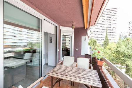 Carrer de Pau Alsina, Barcelona, Catalonia 08024 - Photo 3