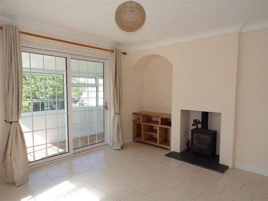 2 bedroom property to rent - Photo 1