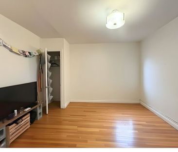 $1,745 / 2 br / 1 ba / 11 Proctor blvd. unit 2 - Photo 3