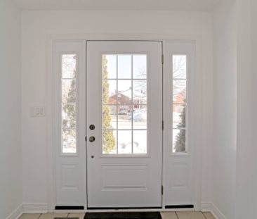 For Lease - 2 White Cliffe Drive, Clarington, Ontario - Photo 5