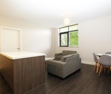 2 bedroom flat to rent - Photo 3