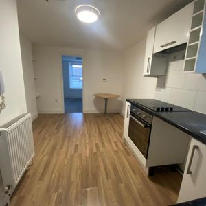 North Road East, Plymouth - Photo 2