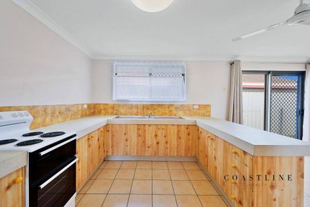 3 Bedroom Brick Available in Central Bargara - Photo 3