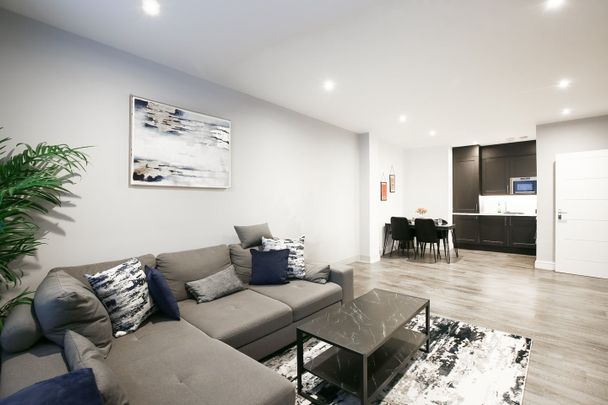 1 Bed Flat, Dyke Road, BN1 - Photo 1