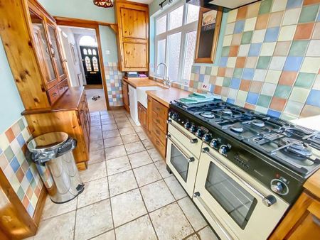 3 bedroom detached house to rent - Photo 4