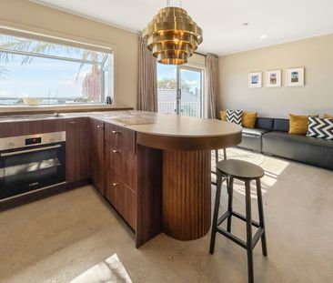 Stylish and serene place to call home! - Photo 5