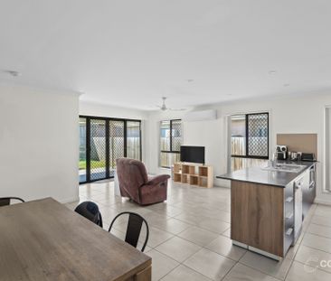 Modern Family Home! - Photo 5