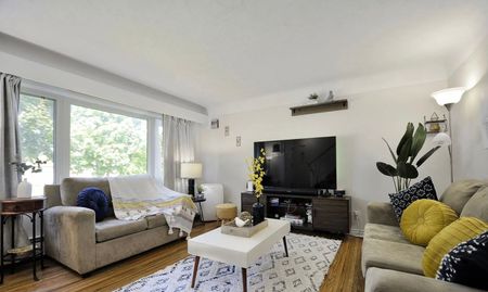 For Lease - 442 Highland Road, Kitchener, Ontario - Photo 2