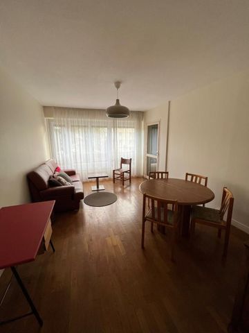 Location Appartement 3 pièces Meublé 74m² CALUIRE ET CUIRE 69300 - Photo 3