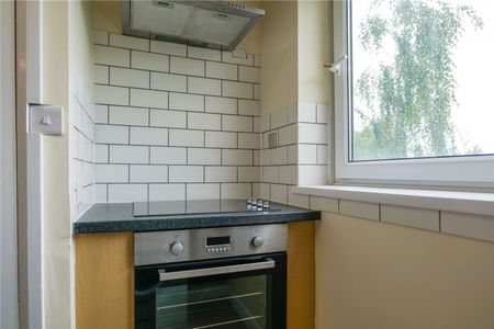 Queens Lawns, 48 Alexandra Road, Reading, Berkshire, RG1 - Photo 3