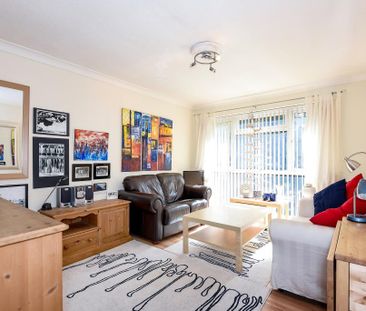 2 bedroom apartment to rent - Photo 3