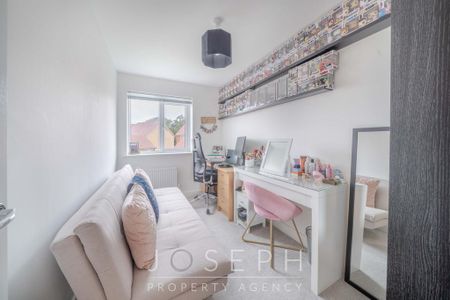 3 bedroom end of terrace house to rent - Photo 4