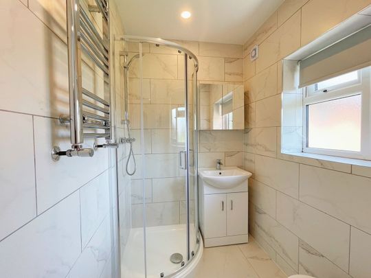 Room in a Shared House, Centenary Road, CV4 - Photo 1