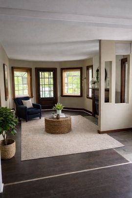 For Lease - 845 Colborne Street, Brantford, Ontario - Photo 1