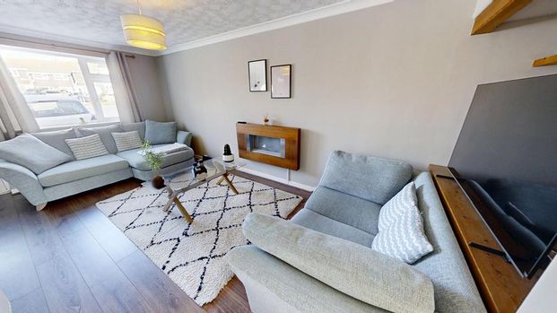 2 bedroom end of terrace house to rent - Photo 1