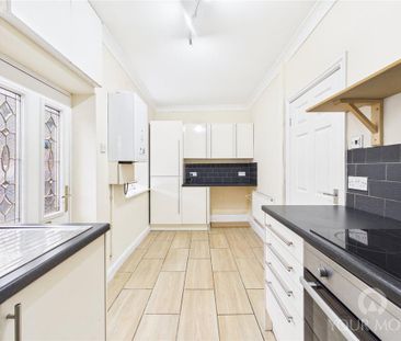 2 bedroom end of terrace house to rent - Photo 4