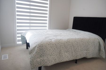 For Lease - 128 Danielle Moore Circle, Toronto, Ontario - Photo 5