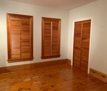 For Lease - 339 Lippincott Street, Toronto, Ontario - Photo 3