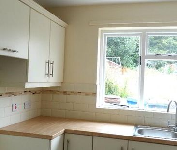 77 Railway Street, Comber, BT23 5HQ - Photo 4