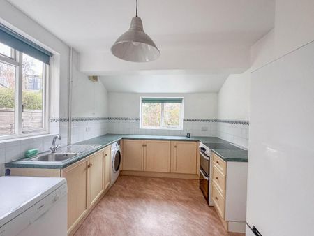 2 bedroom end of terrace house to rent - Photo 5