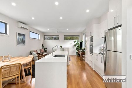 2/10 Chadwick Street, VIC 3220, Newtown - Photo 4