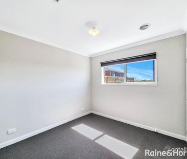 Four Bedroom Home in Truganina - Photo 2