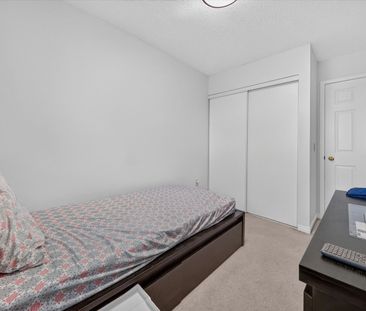 For Lease - 2 Sir Lou Drive Unit# 51, Brampton, Ontario - Photo 3