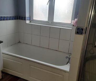 2 bedroom house to rent - Photo 3