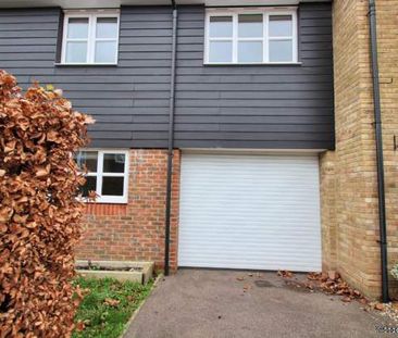 4 bedroom property to rent in Aylesbury - Photo 3