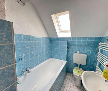 HAGEN - EILPE: GEMÜTLICHE 2 – ZIMMER DACHGESCHOSS - WOHNUNG MIT GAR... - Photo 4